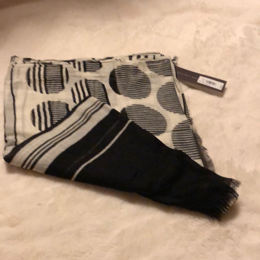 Scarf (cream/black)
